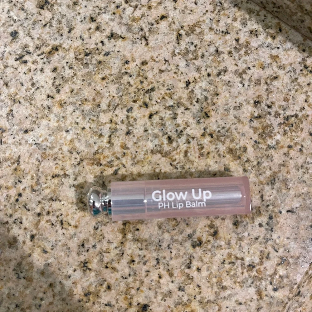 McoBeauty Mco Beauty Glow Up PH Lip Balm Gloss
